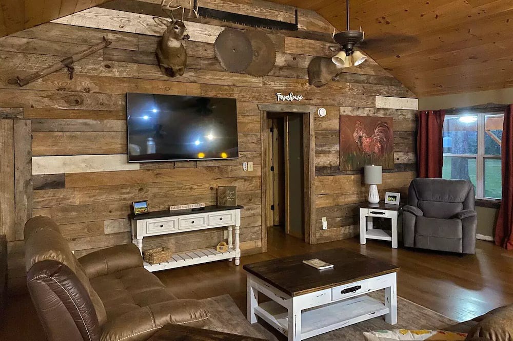 Photo of Livingroom in The Rock