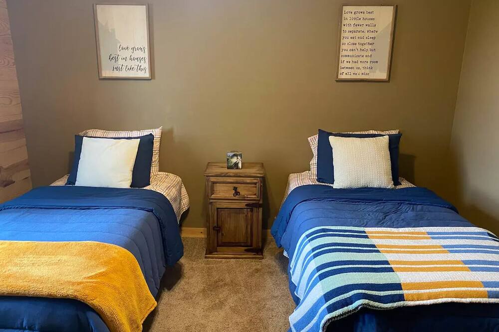 Photo of Bedroom in The Rock