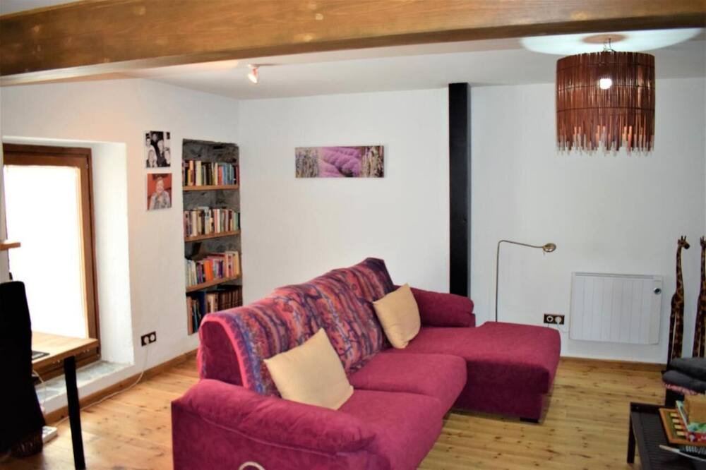 Photo of Livingroom in Planoles
