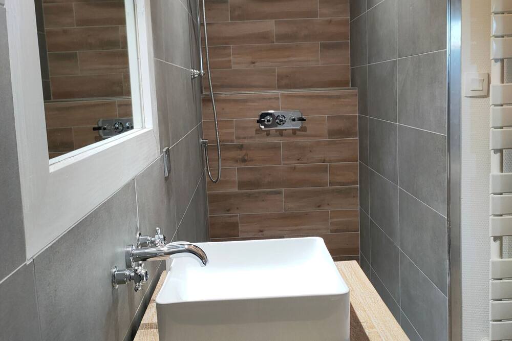 Photo of Bathroom in Saint-Loup