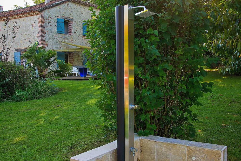 Photo of Outdoor in Saint-Loup