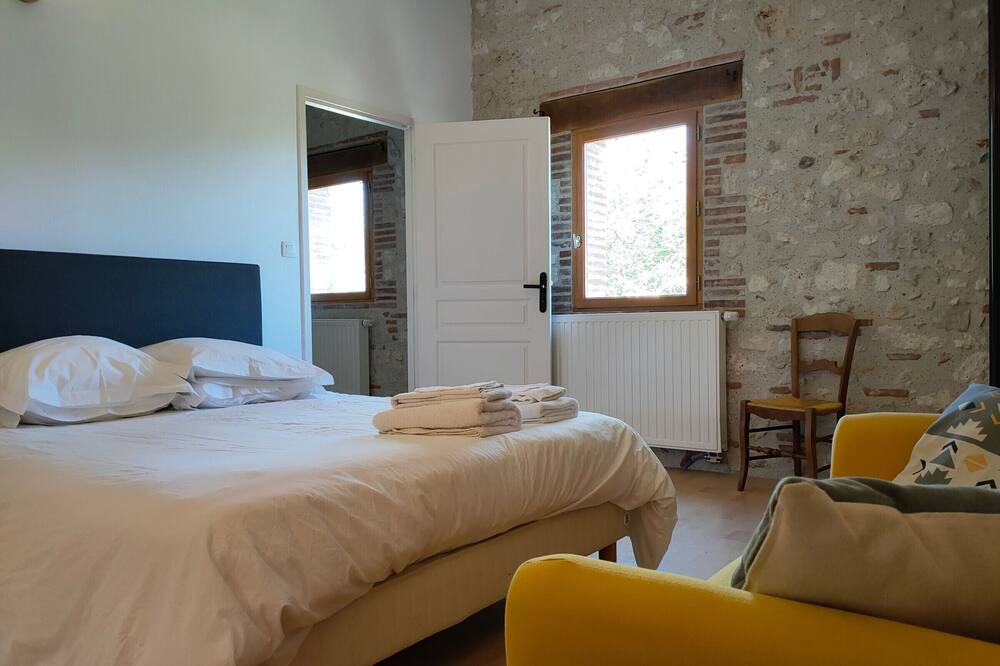 Photo of Bedroom in Saint-Loup