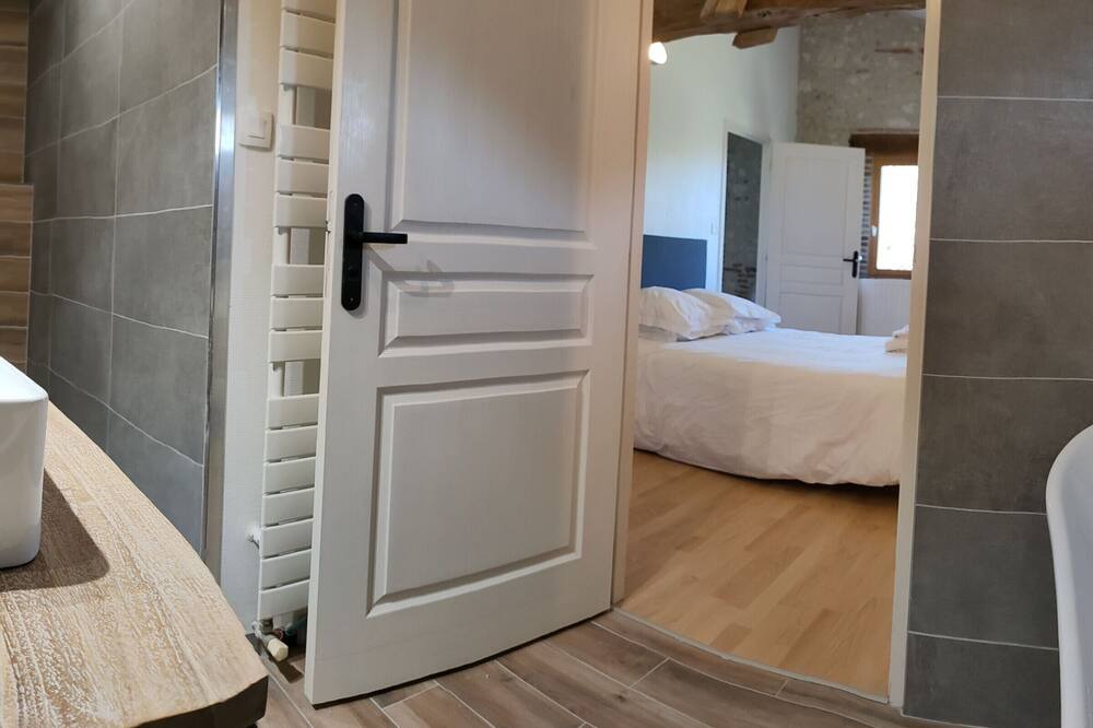 Photo of Bedroom in Saint-Loup