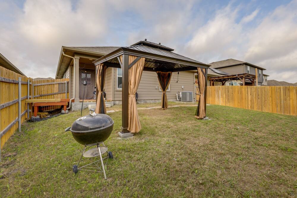 Photo of Outdoor in Manor