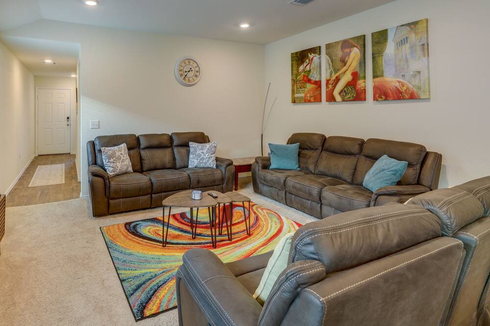 Photo of Bedroom in Manor