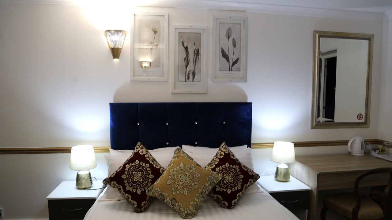 Photo of Others in Epping