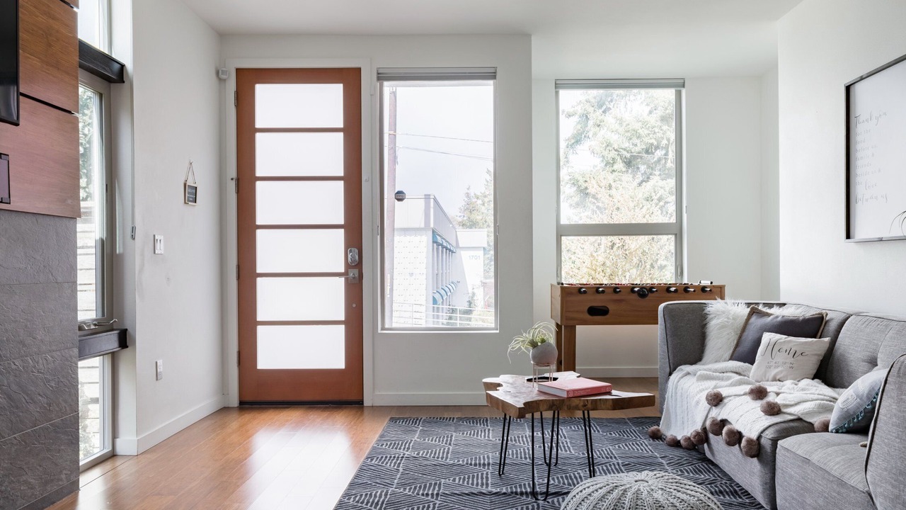 Photo of Livingroom in North Beacon Hill