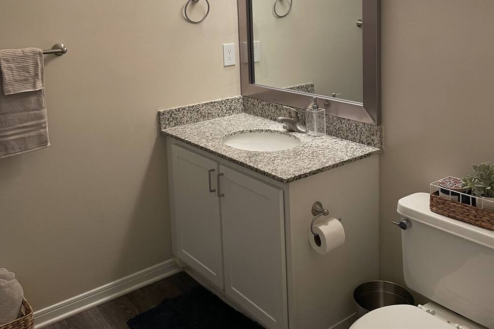 Photo of Bathroom in Brentwood