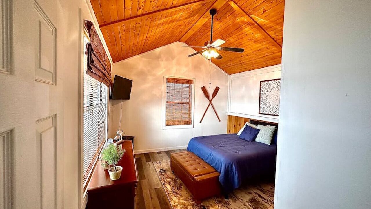 Photo of Others in Gadsden