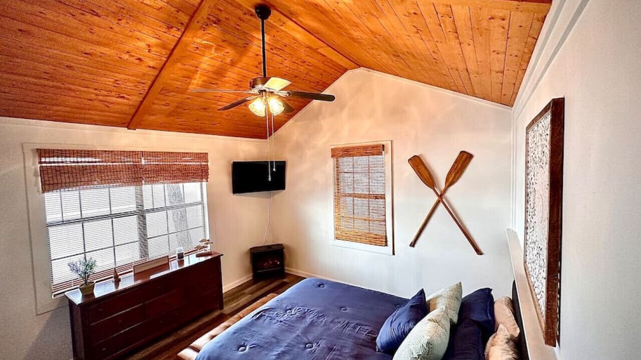 Photo of Others in Gadsden