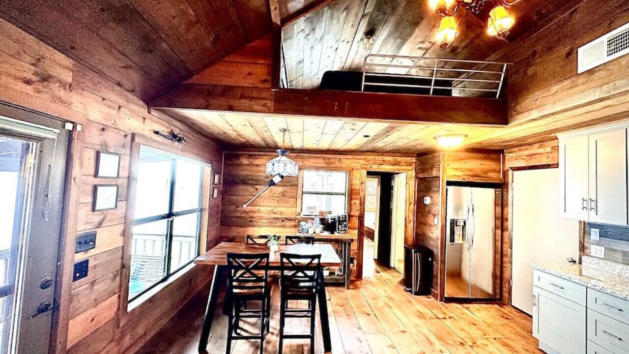 Photo of Others in Gadsden