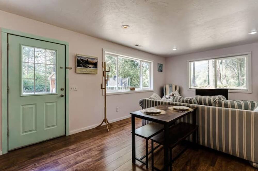 Photo of Kitchen in Leaburg