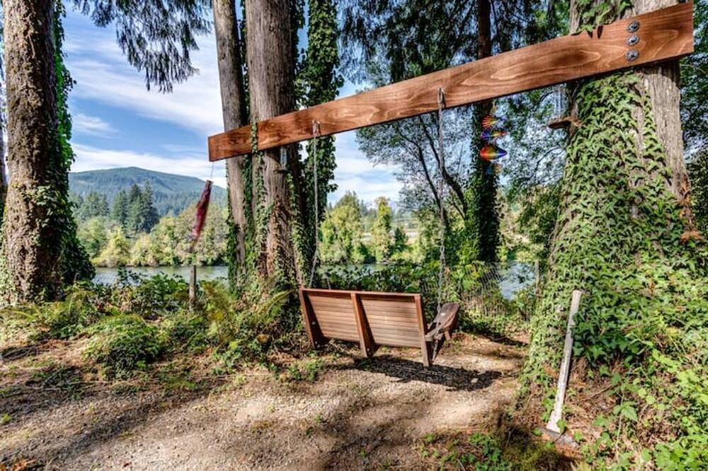 Photo of Outdoor in Leaburg