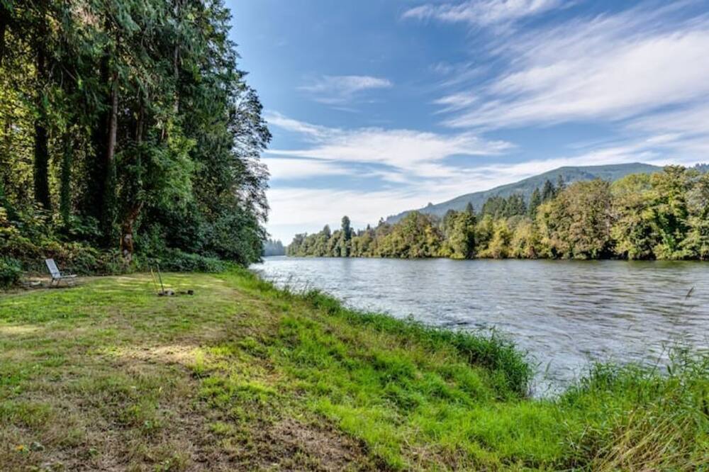 Photo of Outdoor in Leaburg