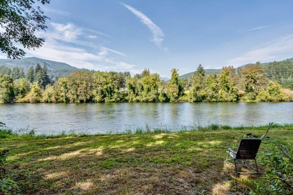 Photo of Outdoor in Leaburg