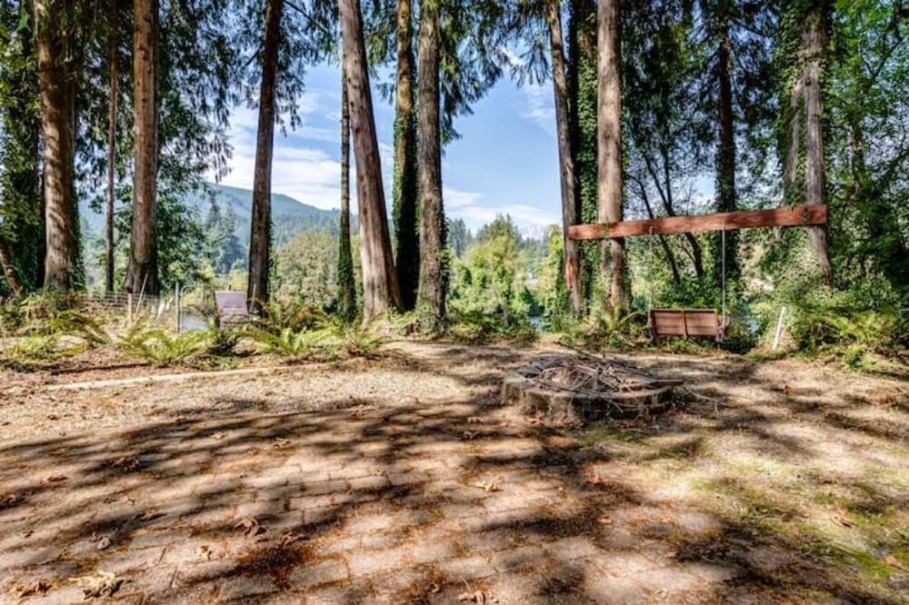 Photo of Outdoor in Leaburg