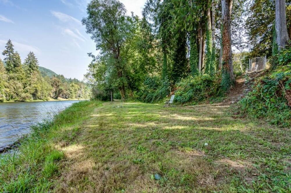 Photo of Outdoor in Leaburg