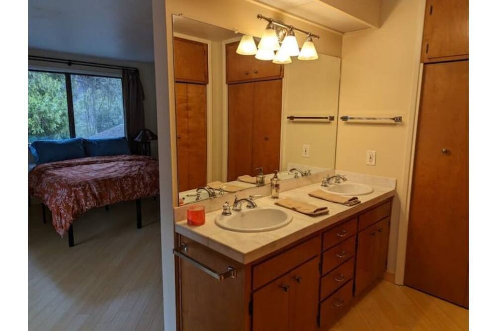 Photo of Bathroom in Marcola