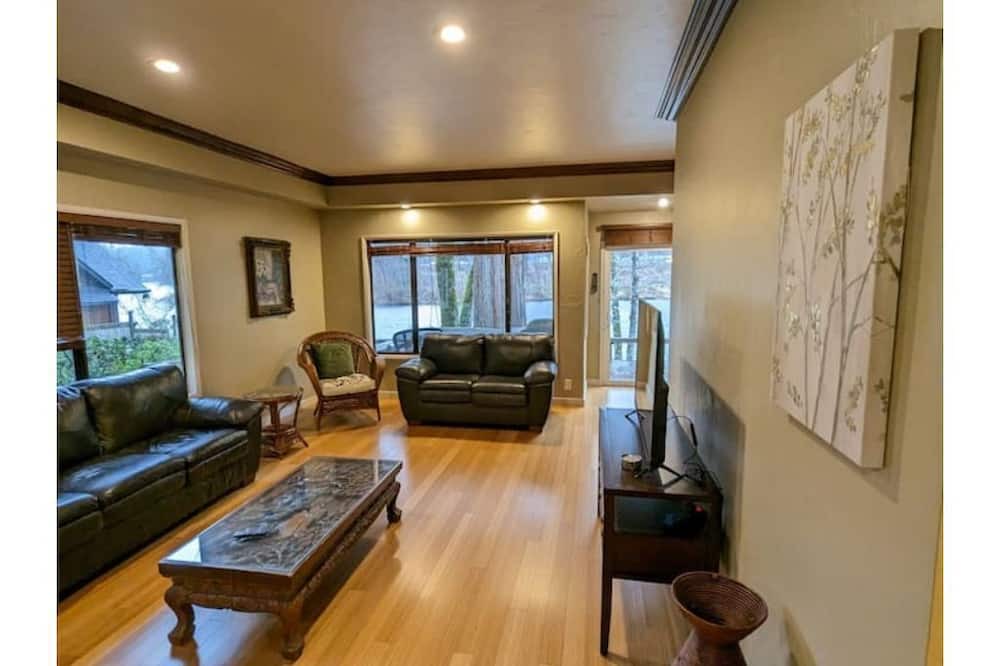 Photo of Livingroom in Marcola