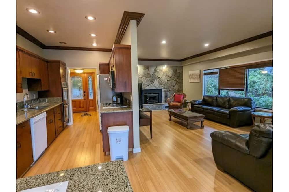 Photo of Kitchen in Marcola