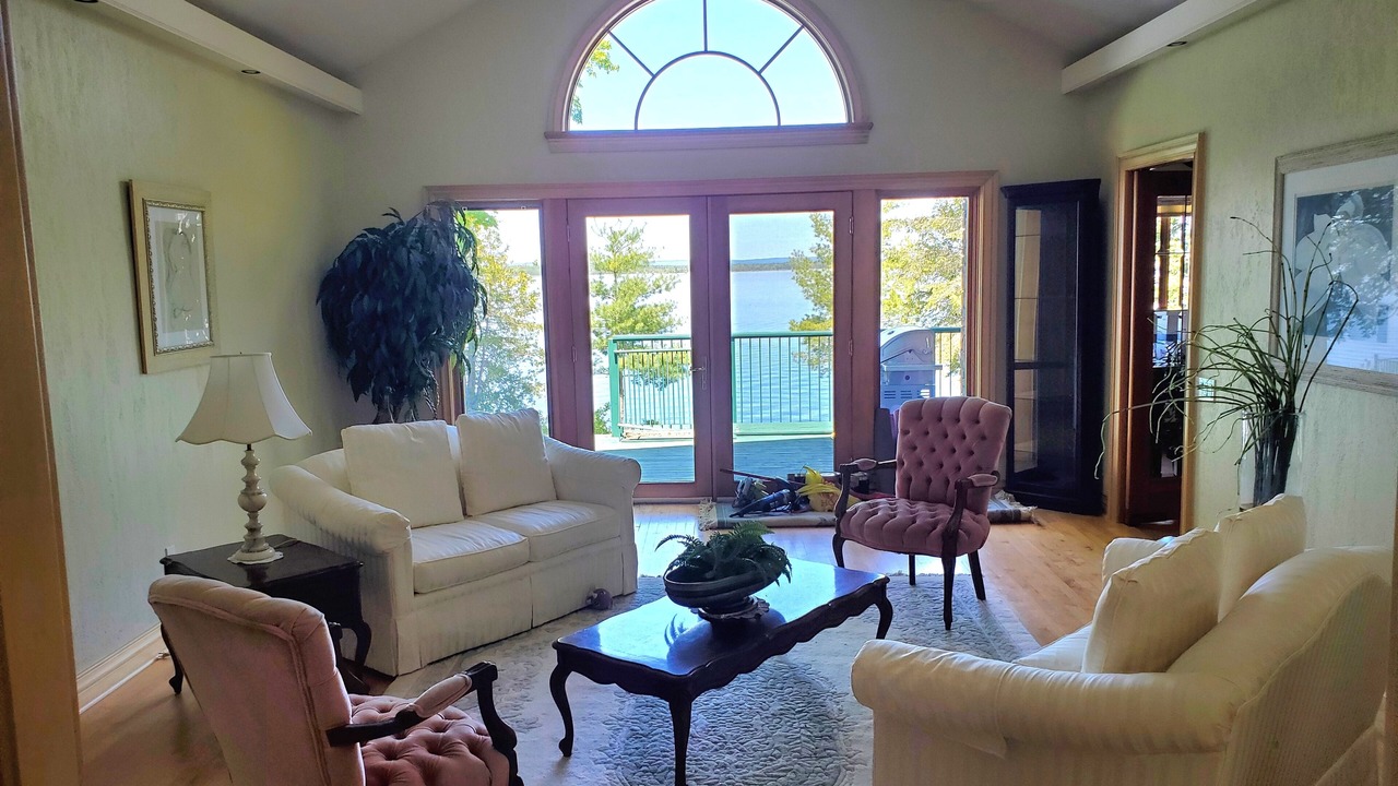 Photo of Livingroom in Arnprior