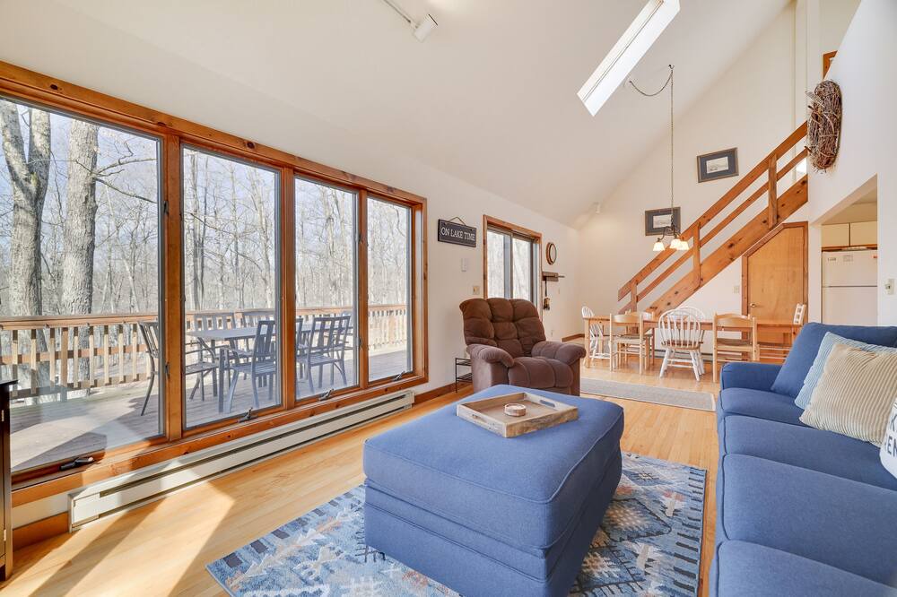 Photo of Livingroom in White Mills