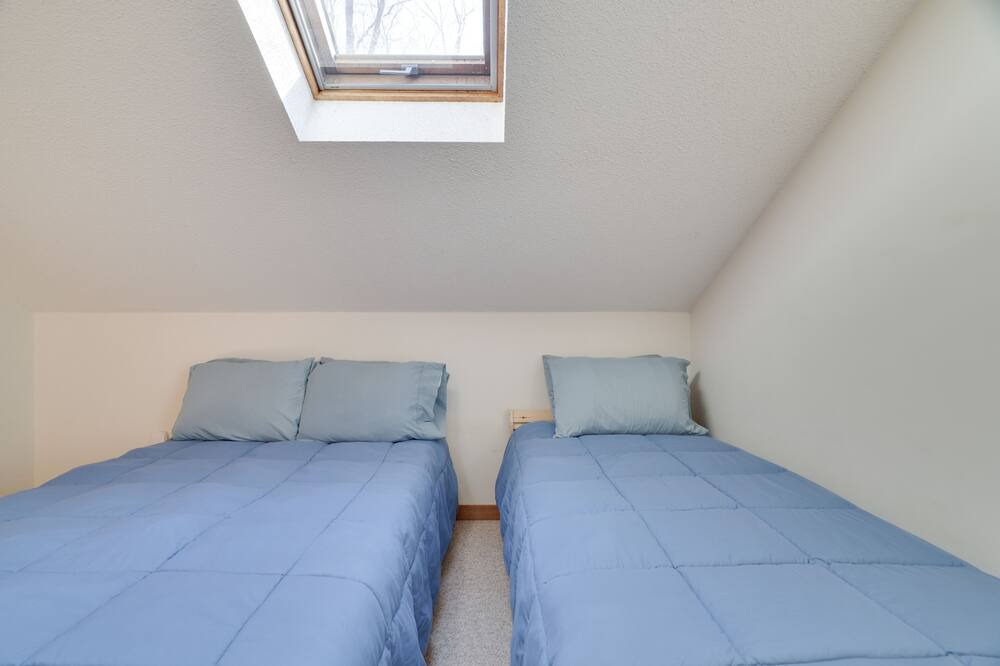 Photo of Bedroom in White Mills