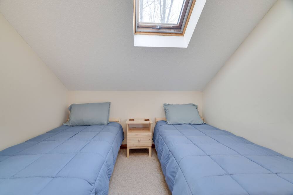 Photo of Bedroom in White Mills