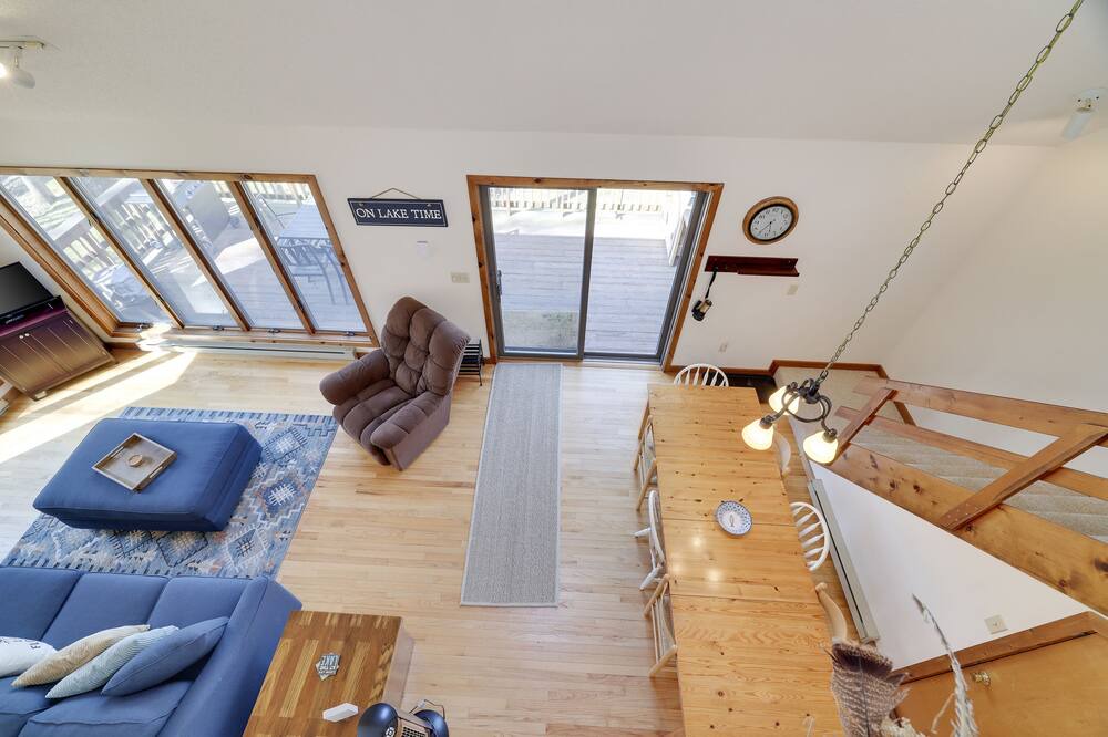 Photo of Livingroom in White Mills