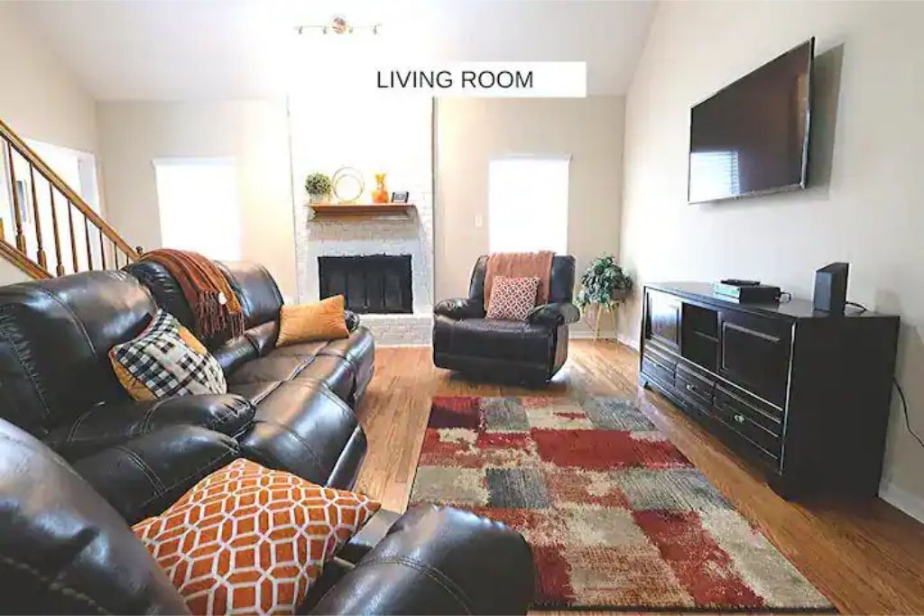 Photo of Livingroom in Pecan Grove