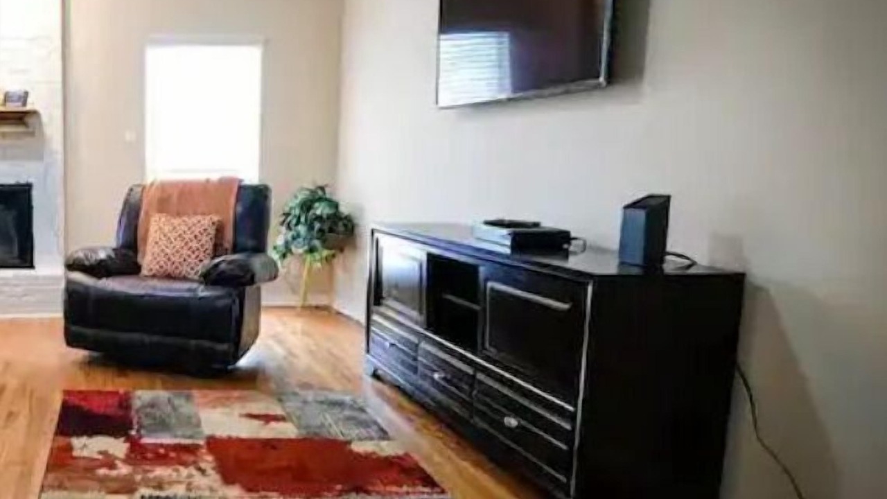 Photo of Livingroom in Pecan Grove