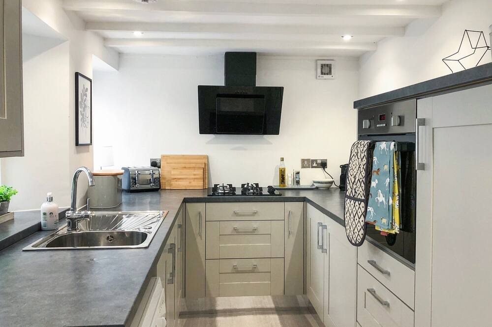 Photo of Kitchen in Buckfastleigh