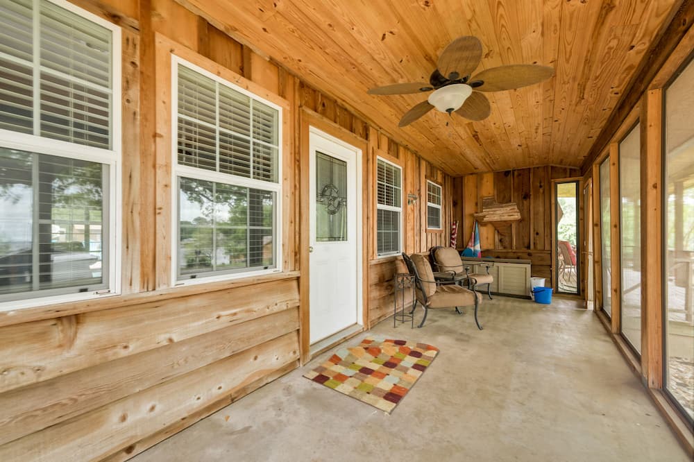 Photo of Patio Balcony in Carolyn Estates