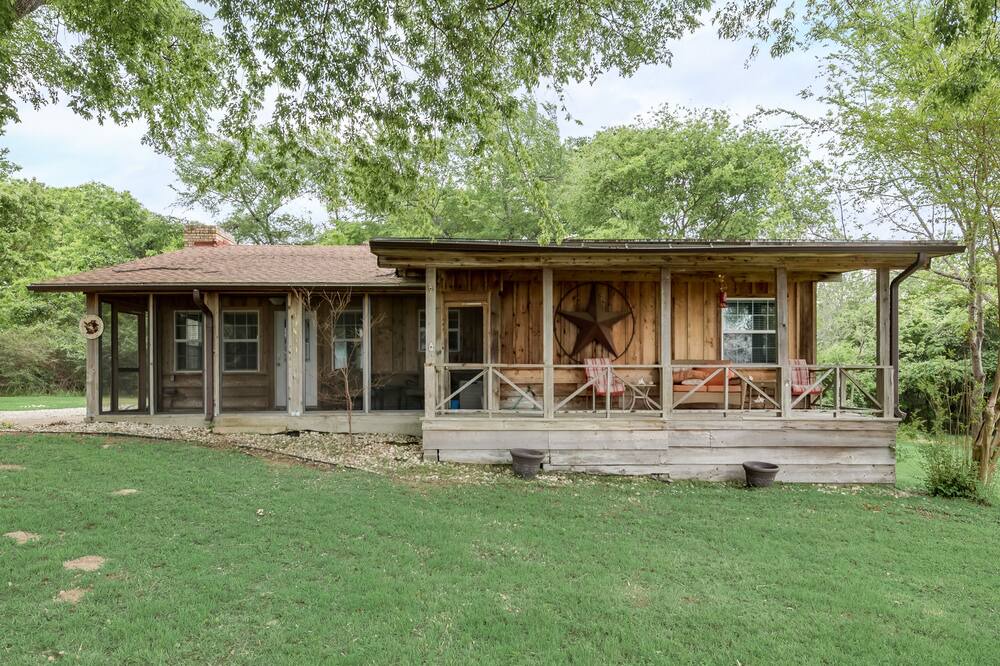 Photo of Outdoor in Carolyn Estates