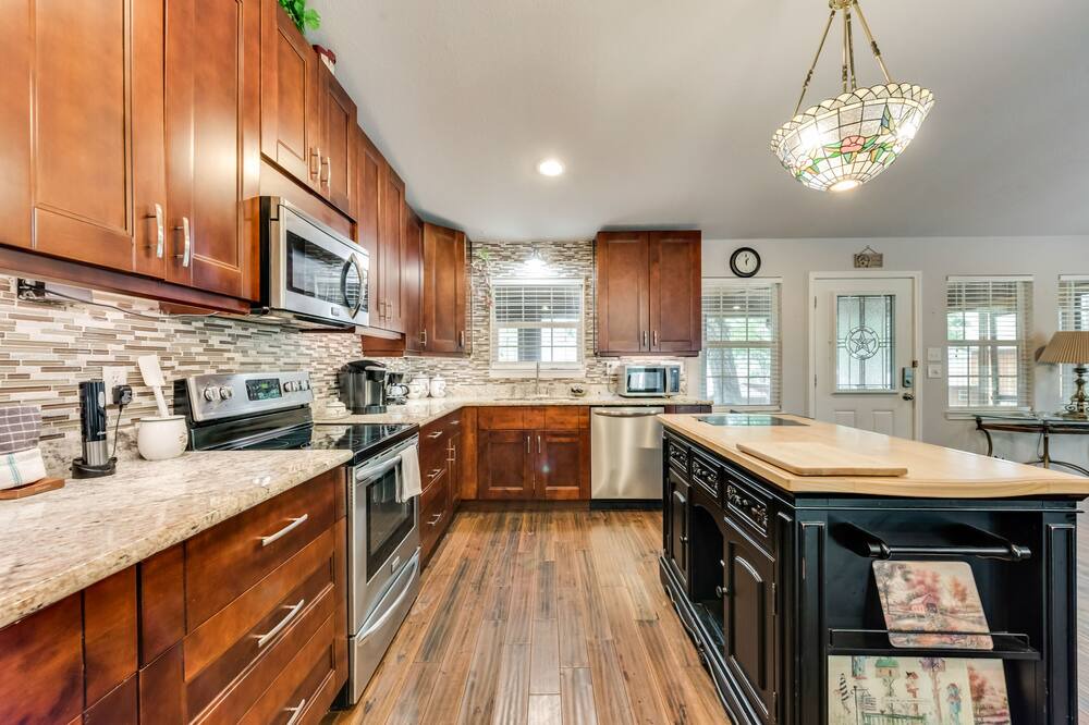 Photo of Kitchen in Carolyn Estates