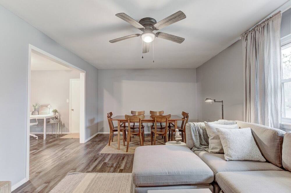 Photo of Livingroom in Joplin