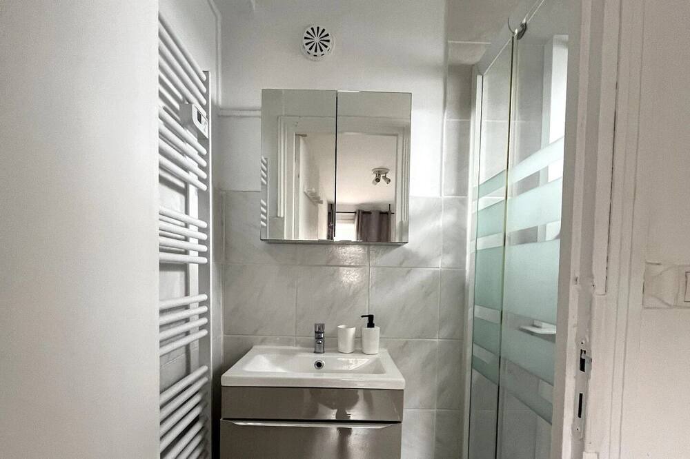 Photo of Bathroom in Orchies