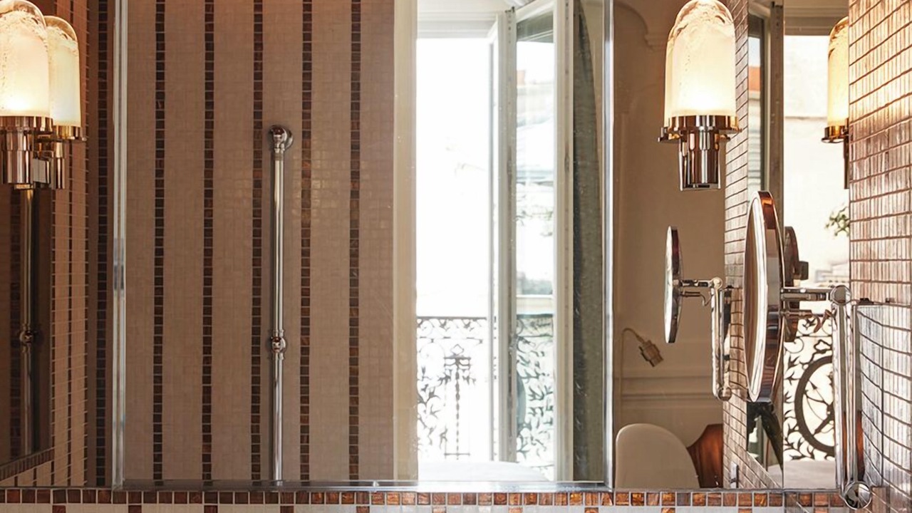 Photo of Others in Saint-Germain-des-Pres