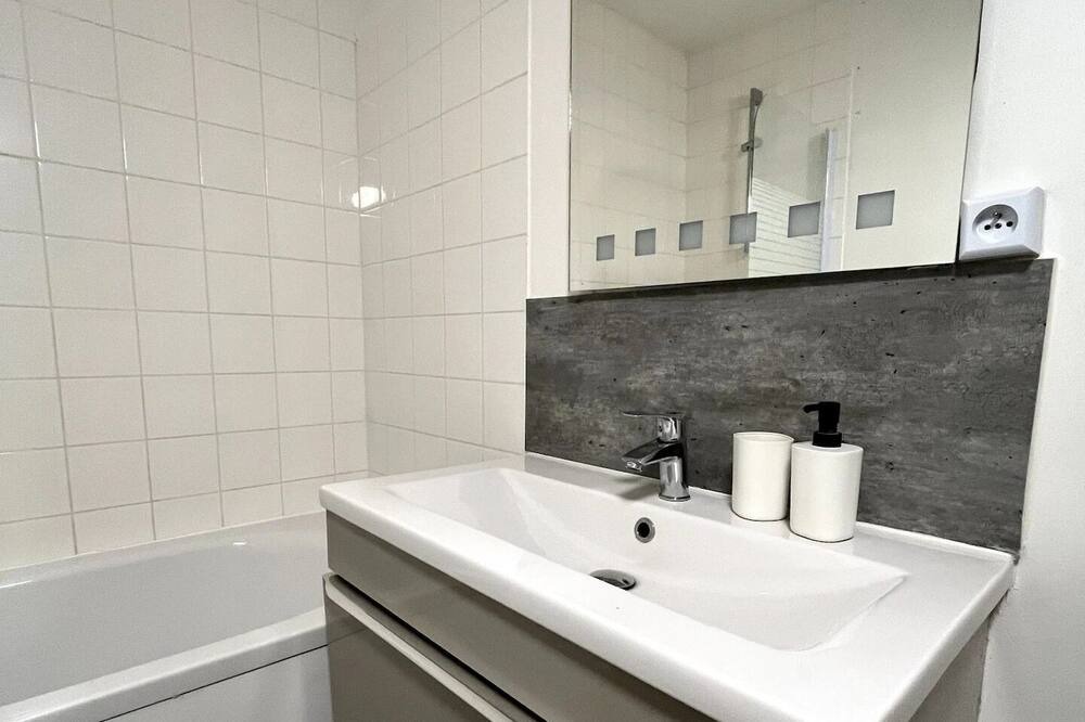 Photo of Bathroom in Orchies