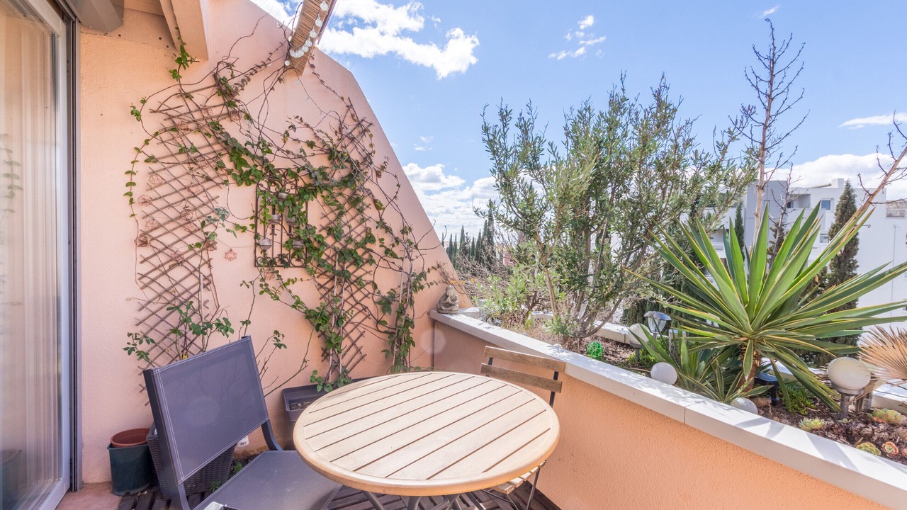 Photo of Outdoor in Beaux Arts-Boutonnet