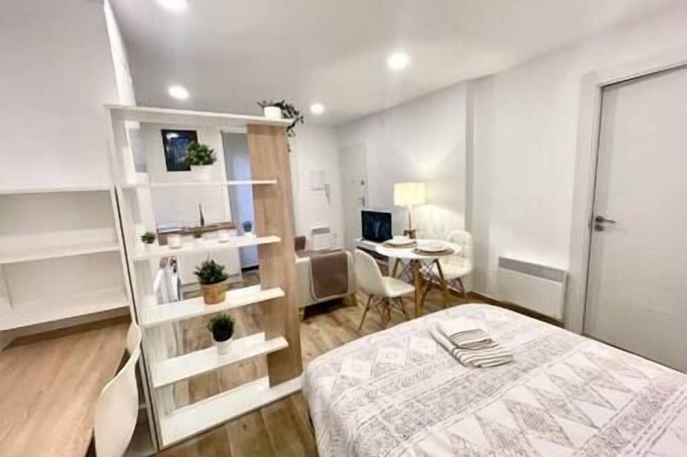 Photo of Bedroom in Barri Antic