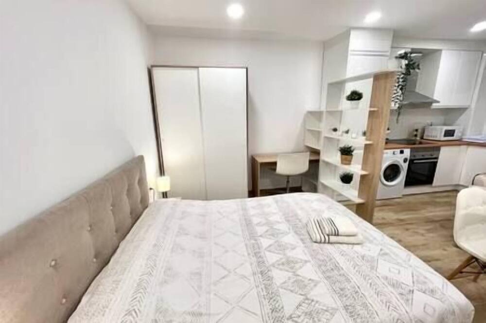 Photo of Bedroom in Barri Antic