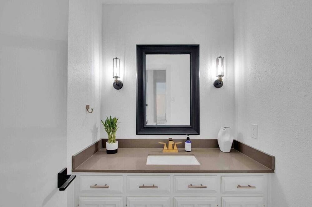 Photo of Bedroom in Far North Dallas