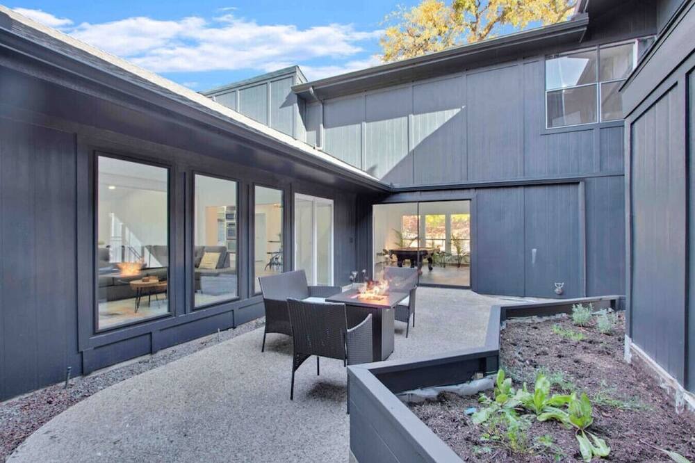 Photo of Outdoor in Far North Dallas