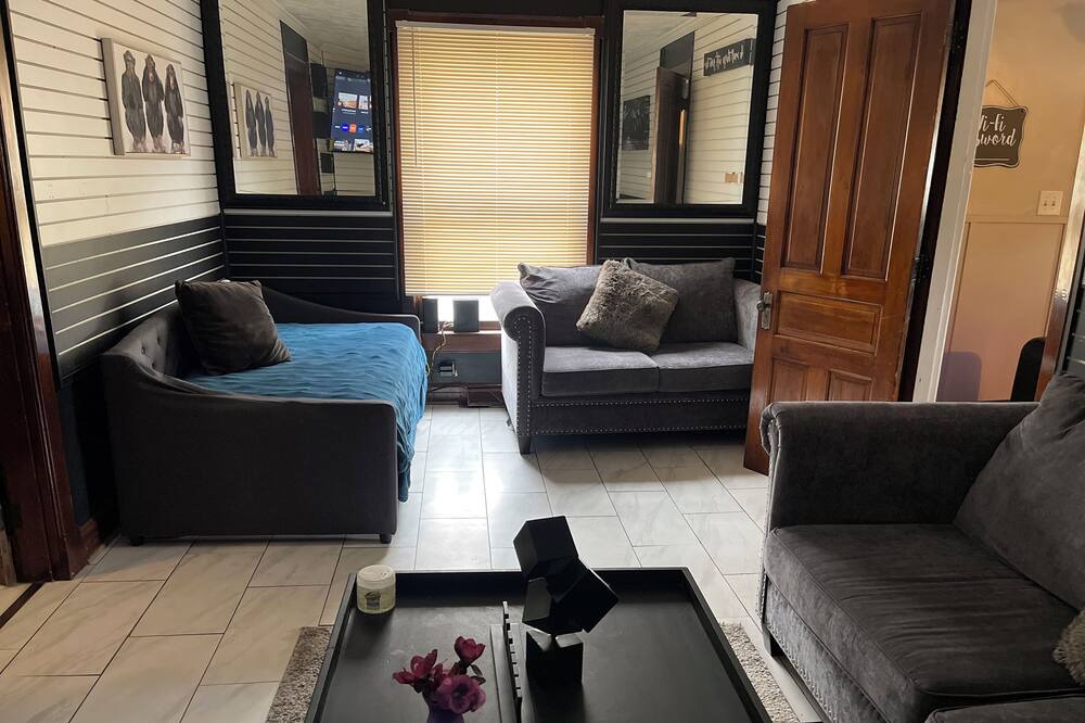 Photo of Livingroom in Dayton