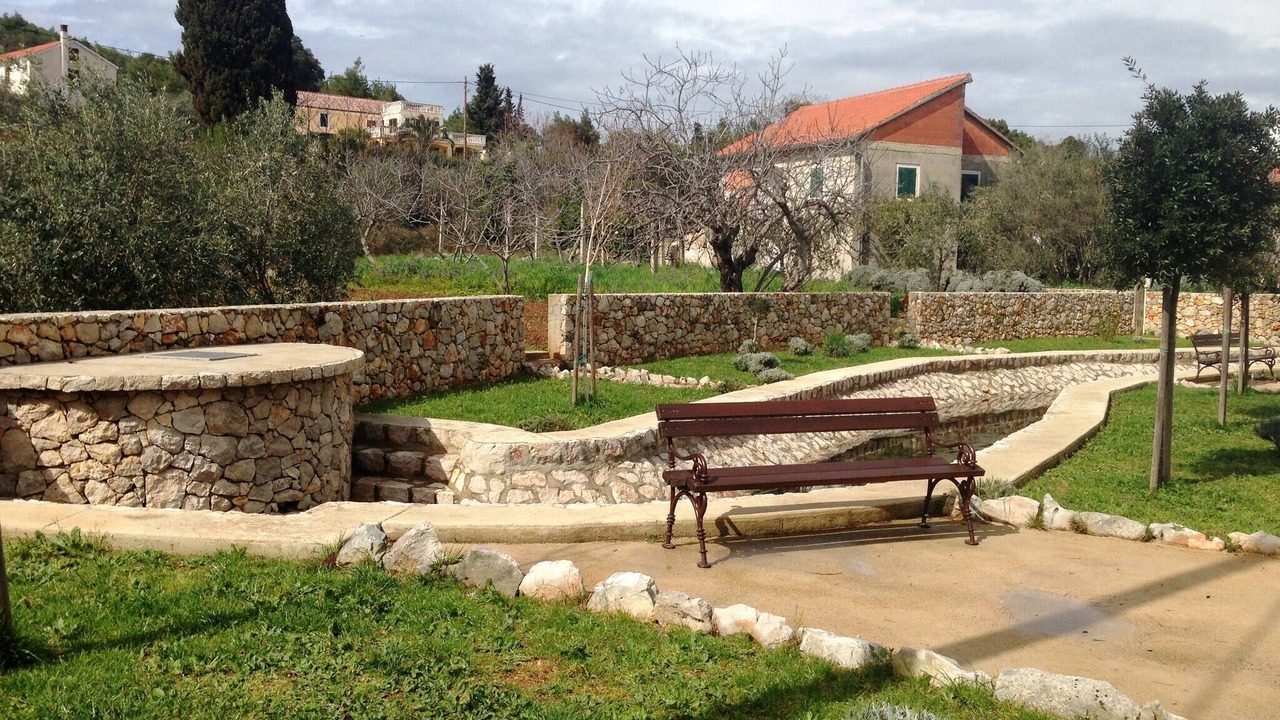 Photo of Outdoor in Lukoran