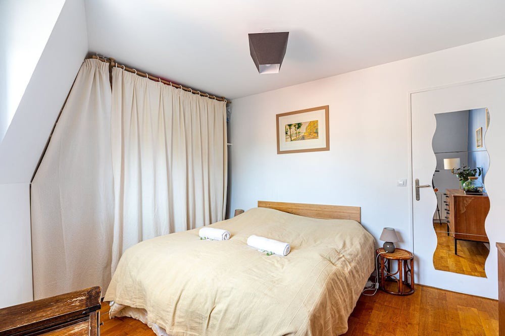 Photo of Bedroom in Les Lilas