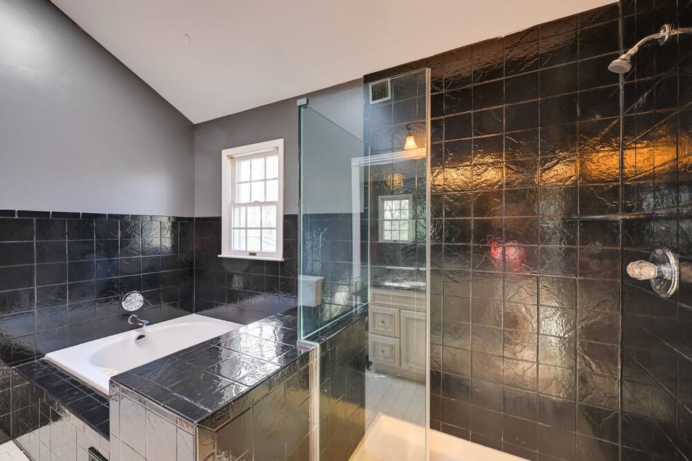 Photo of Bathroom in Brookhaven