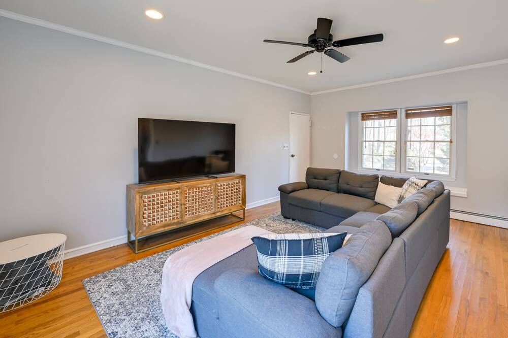 Photo of Livingroom in Brookhaven