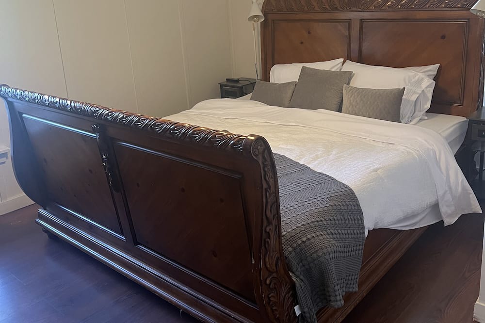 Photo of Bedroom in Boonville